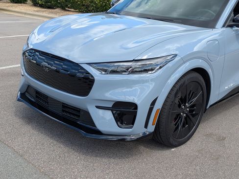Certified 2025 Ford Mustang Mach-E GT AWD/4WD image 10