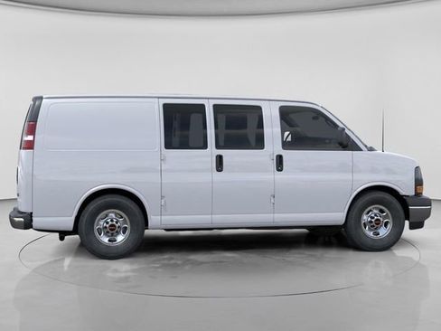 New 2026 GMC Savana 2500 w/ Driver Convenience Package RWD image 5