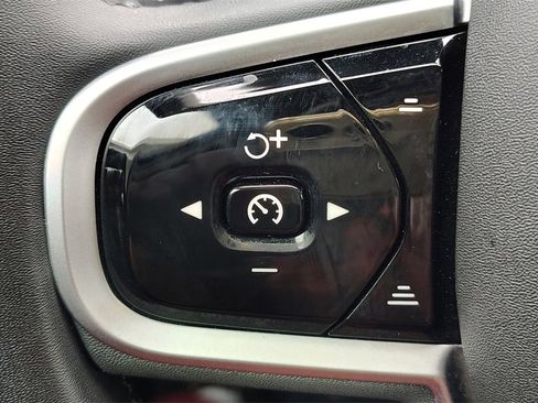 Certified 2025 Volvo V60 B5 Cross Country Plus image 15