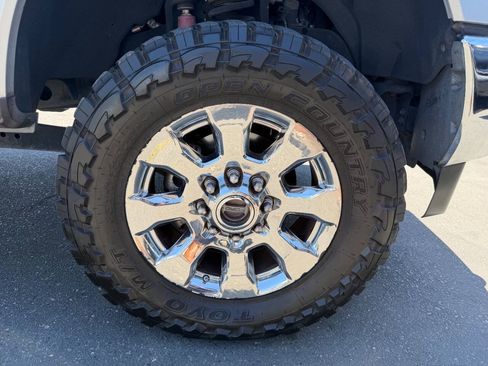 Used 2017 Ford F250 Lariat w/ Chrome Package AWD/4WD image 27