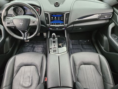 Used 2018 Maserati Levante AWD/4WD image 26