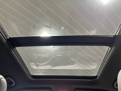 Used 2025 Chevrolet TrailBlazer RS w/ Convenience Package image 21