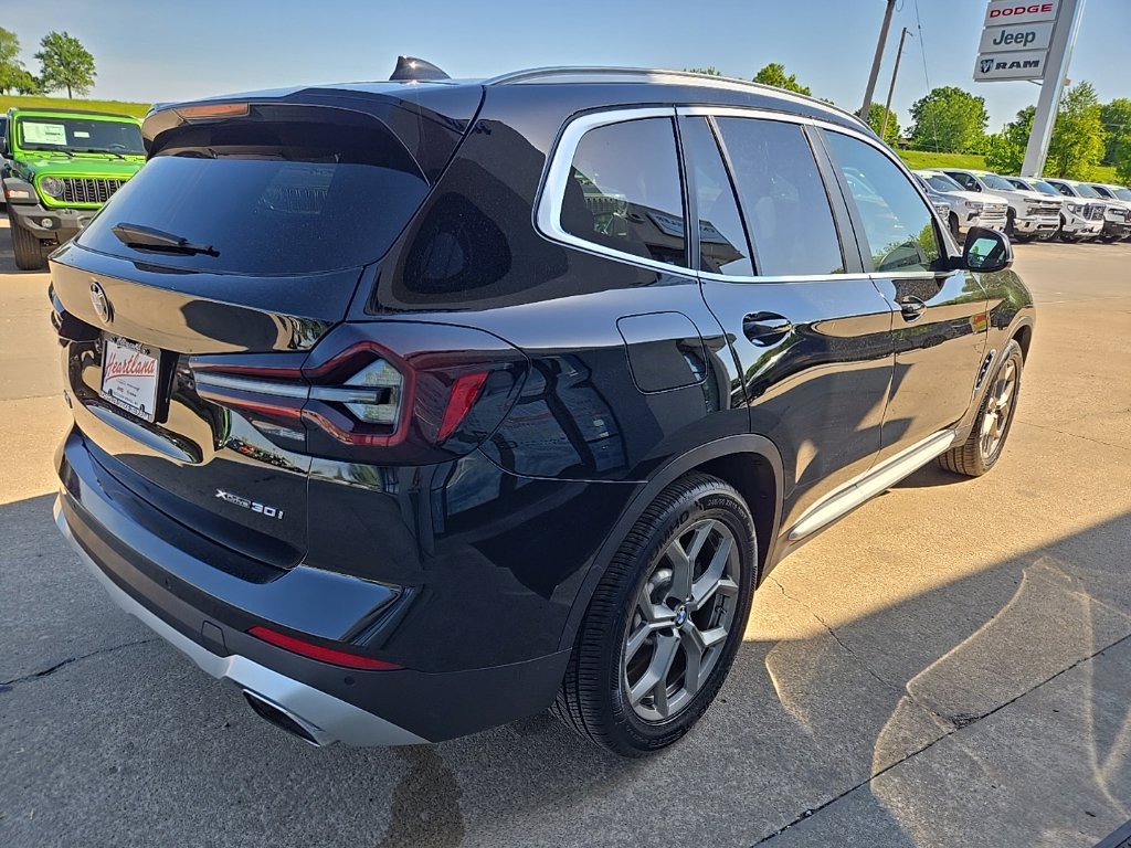 Used 2024 BMW X3 xDrive30i AWD/4WD image 12