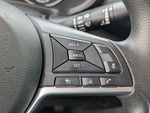 Used 2024 Nissan Sentra SV FWD image 17