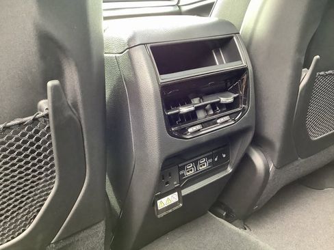 New 2025 Jeep Grand Cherokee Limited image 28