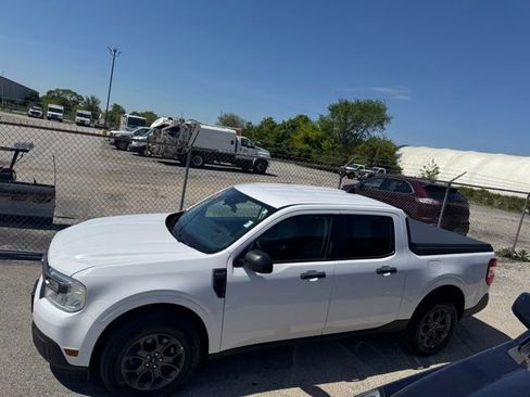 Used 2022 Ford Maverick XLT w/ Equipment Group 300A Standard AWD/4WD image 2