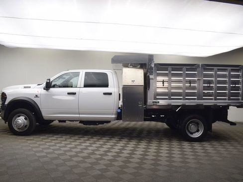 New 2026 RAM 5500 Tradesman w/ Chrome Appearance Group image 13
