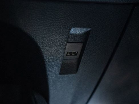 Used 2022 Toyota Corolla SE image 28