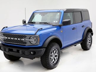 Used 2025 Ford Bronco Badlands video 2