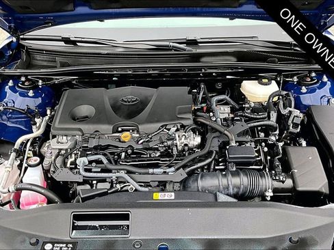 Used 2025 Toyota Camry SE image 28