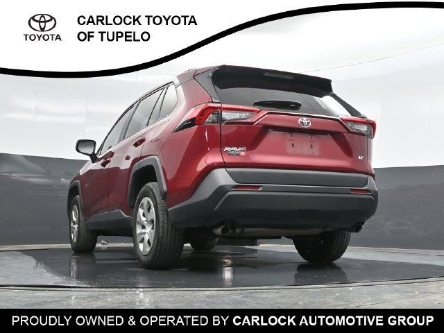 Used 2019 Toyota RAV4 LE FWD image 40