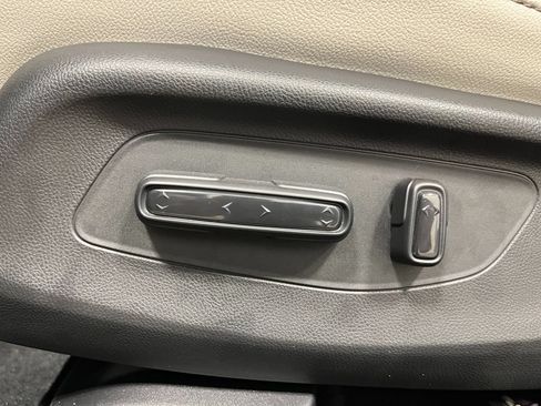 New 2027 Honda HR-V EX-L image 14