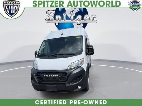 Used 2025 RAM ProMaster 2500 w/ Convenience Group FWD image 3
