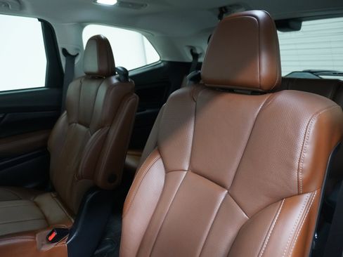 Used 2020 Subaru Ascent Touring w/ Popular Package #2A AWD/4WD image 13