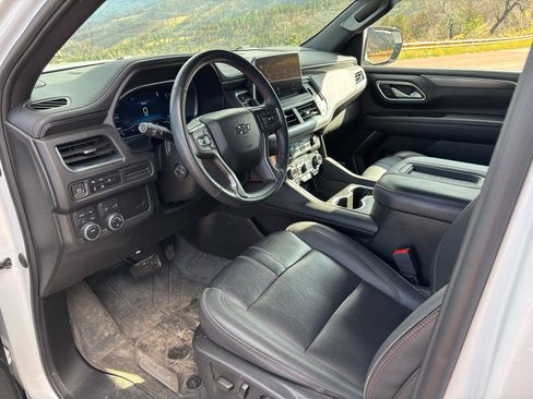 Used 2023 Chevrolet Suburban RST w/ Luxury Package image 16