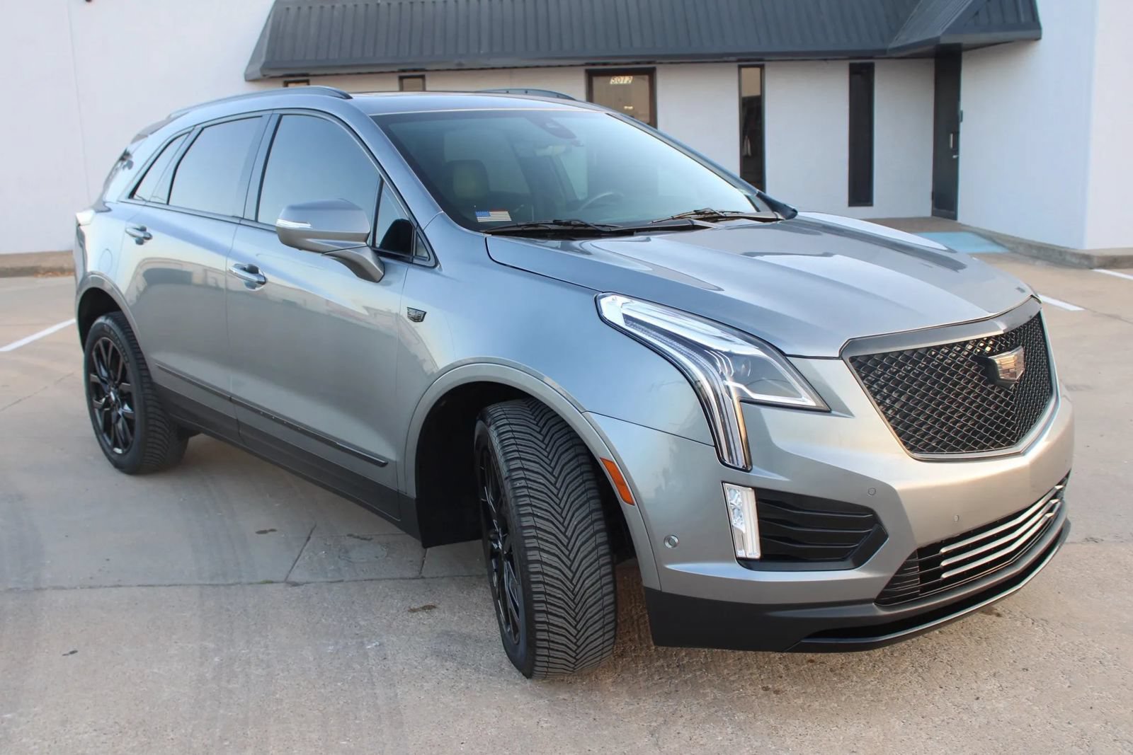 Used 2021 Cadillac XT5 Sportv w/ Platinum Package AWD/4WD image 3