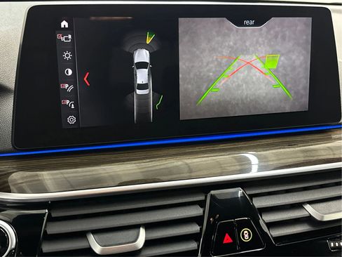 Used 2018 BMW 540i xDrive AWD/4WD image 38