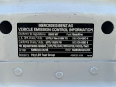 Used 2022 Mercedes-Benz GLB 250 4MATIC w/ Premium Package Lite image 29