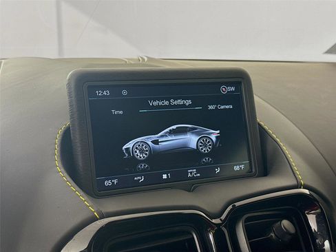 Used 2020 Aston Martin V8 Vantage Coupe image 11