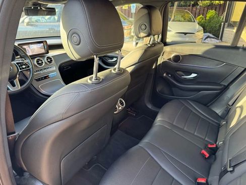 Used 2022 Mercedes-Benz GLC 300 4MATIC image 21