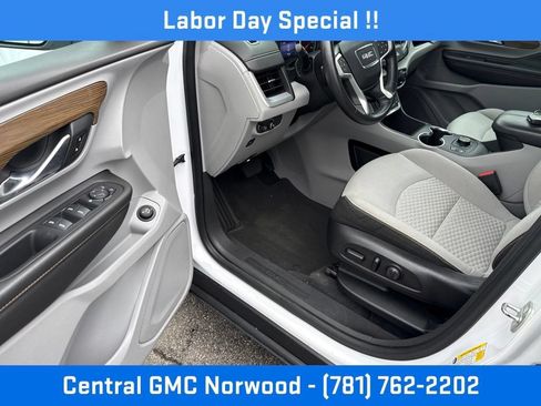 Certified 2020 GMC Terrain SLE w/ Driver Convenience Package AWD/4WD image 13
