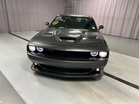 Used 2022 Dodge Challenger R/T Scat Pack image 2