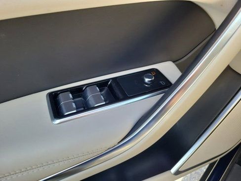 Used 2021 Jaguar F-PACE R-Dynamic S image 21