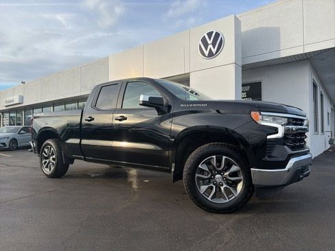 Used 2025 Chevrolet Silverado 1500 LT image 1