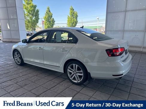 Used 2017 Volkswagen Jetta SEL FWD image 17