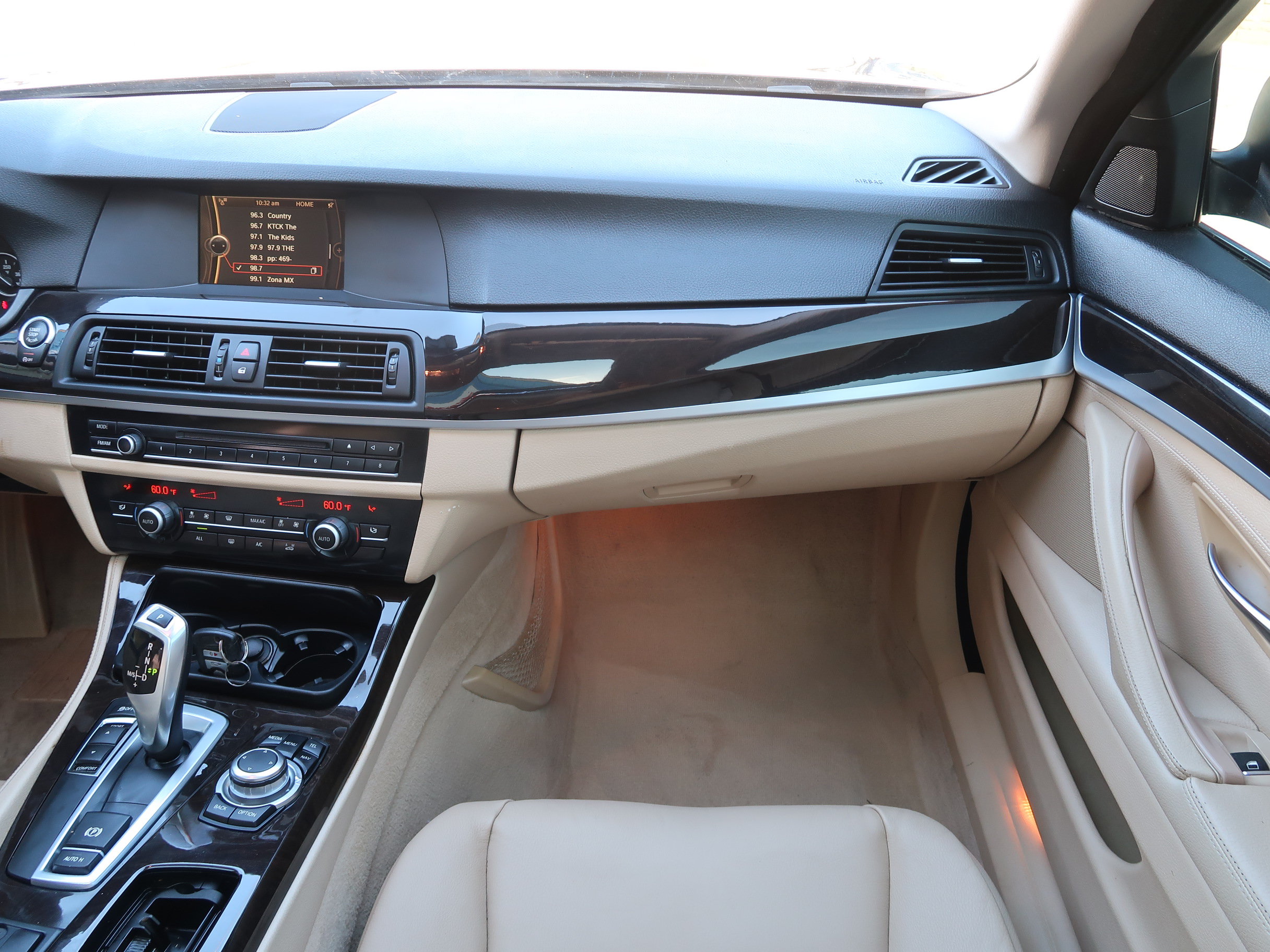 Used 2013 BMW 528i Sedan RWD image 16