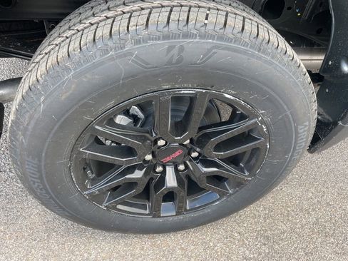 Used 2026 GMC Sierra 1500 Elevation AWD/4WD image 10