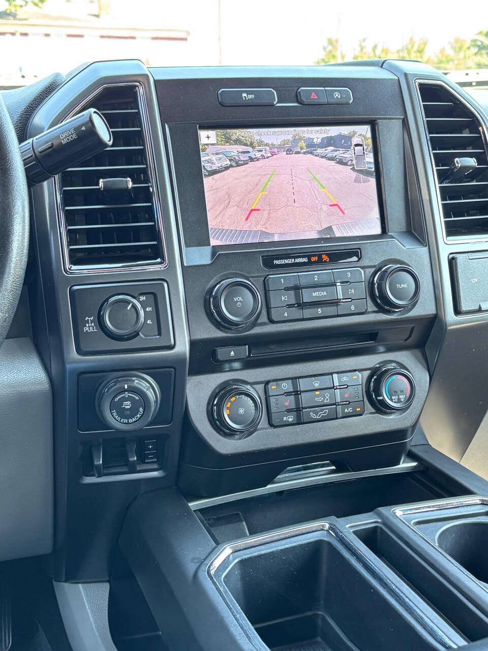 Used 2018 Ford F150 XLT w/ Equipment Group 302A Luxury AWD/4WD image 22