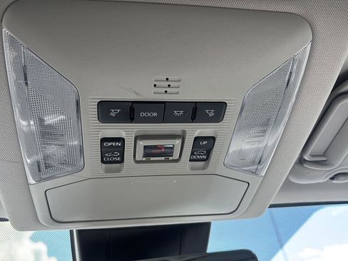 Used 2023 Toyota RAV4 Limited AWD/4WD image 37