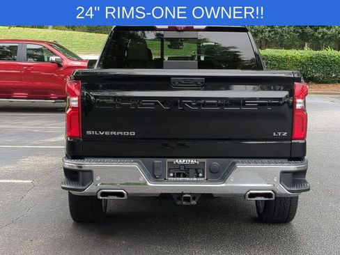 Used 2022 Chevrolet Silverado 1500 LTZ AWD/4WD image 4