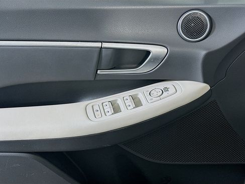 Used 2025 Hyundai Sonata SEL image 15
