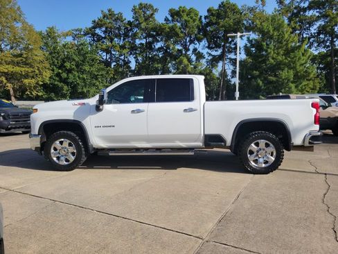 Used 2021 Chevrolet Silverado 2500 LTZ AWD/4WD image 2