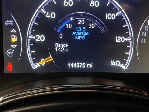 Used 2019 Jeep Grand Cherokee Laredo w/ Security & Convenience Group image 14