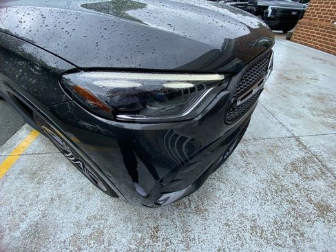 Used 2024 Mercedes-Benz GLC 300 4MATIC image 24