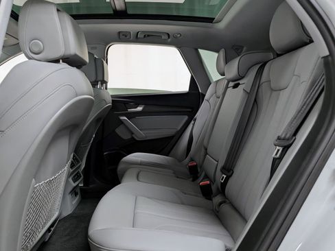 Used 2024 Audi Q5 e Premium Plus image 20