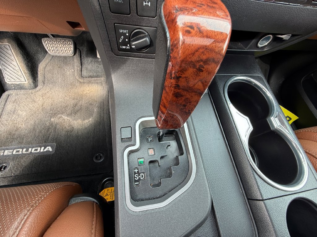 Used 2018 Toyota Sequoia Platinum AWD/4WD image 23