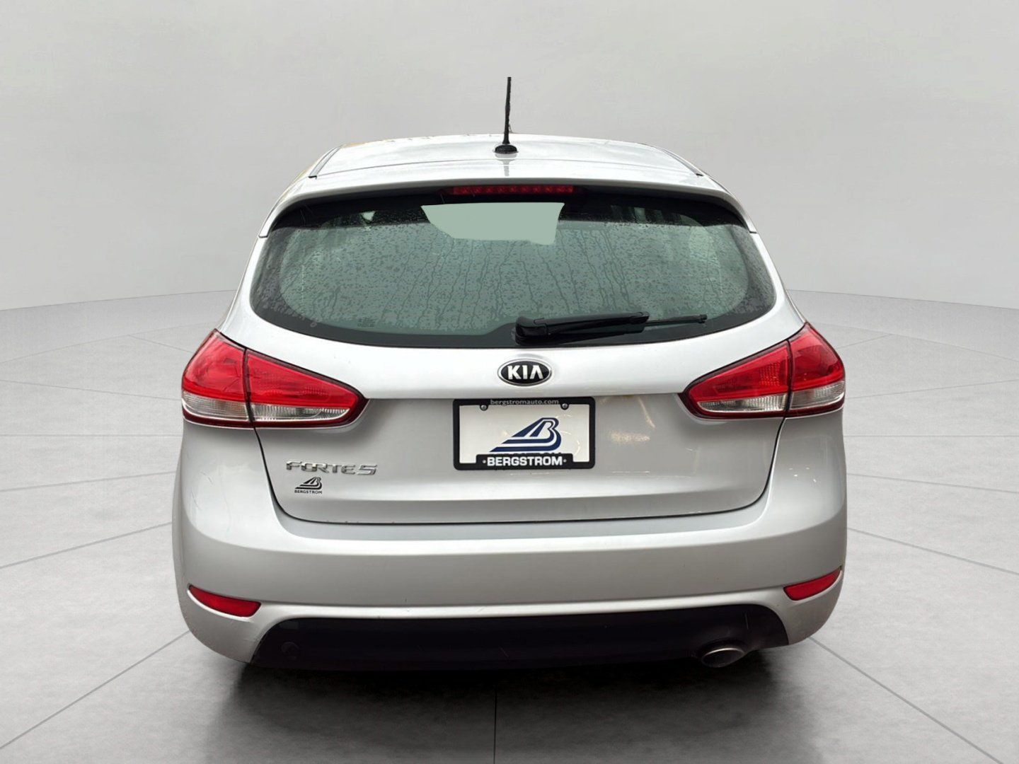 Used 2017 Kia Forte LX FWD image 6