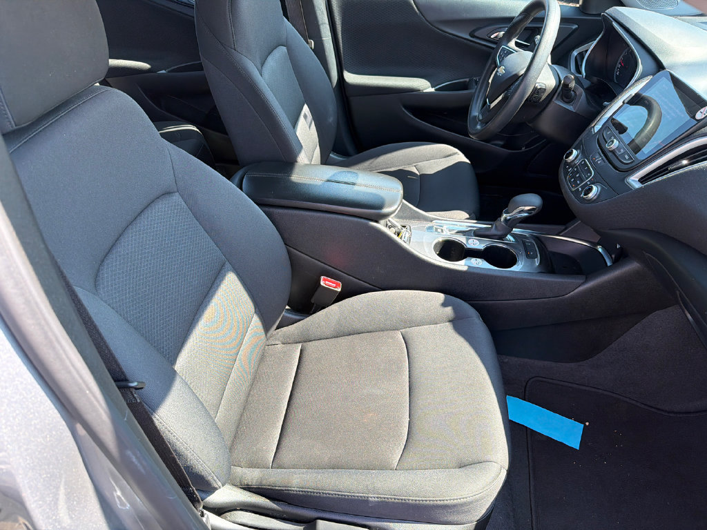 Used 2025 Chevrolet Malibu LT FWD image 12