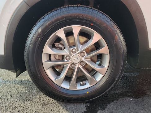 Used 2020 Hyundai Santa Fe SE image 28