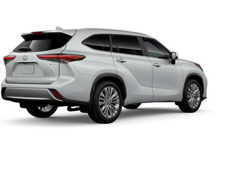 New 2026 Toyota Highlander Platinum image 10
