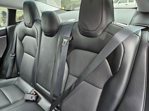 Used 2025 Tesla Model 3 Long Range RWD image 23