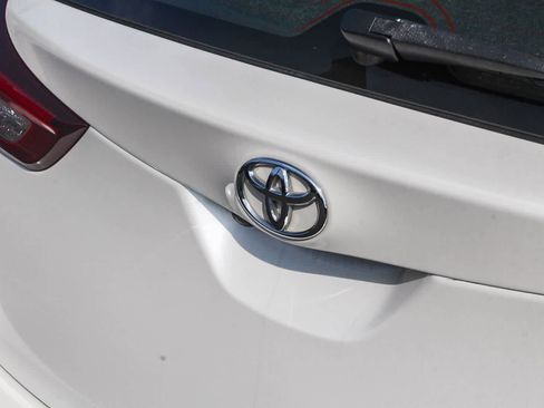 Used 2018 Toyota Corolla iM w/ Carpet Mat Package (TMS) image 9