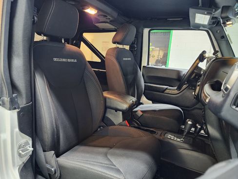 Used 2018 Jeep Wrangler Sport image 20