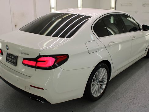 Used 2021 BMW 530i w/ Convenience Package RWD image 10