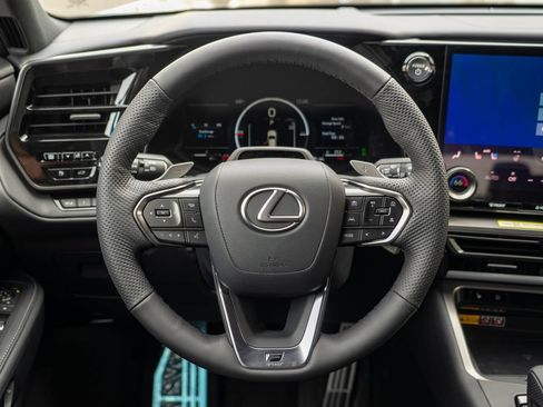 New 2026 Lexus TX 500h AWD image 16