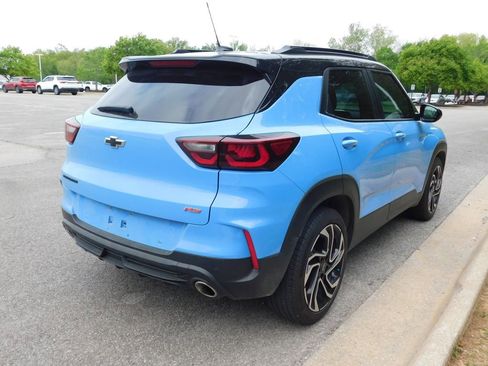 Used 2024 Chevrolet TrailBlazer RS w/ Convenience Package FWD image 4